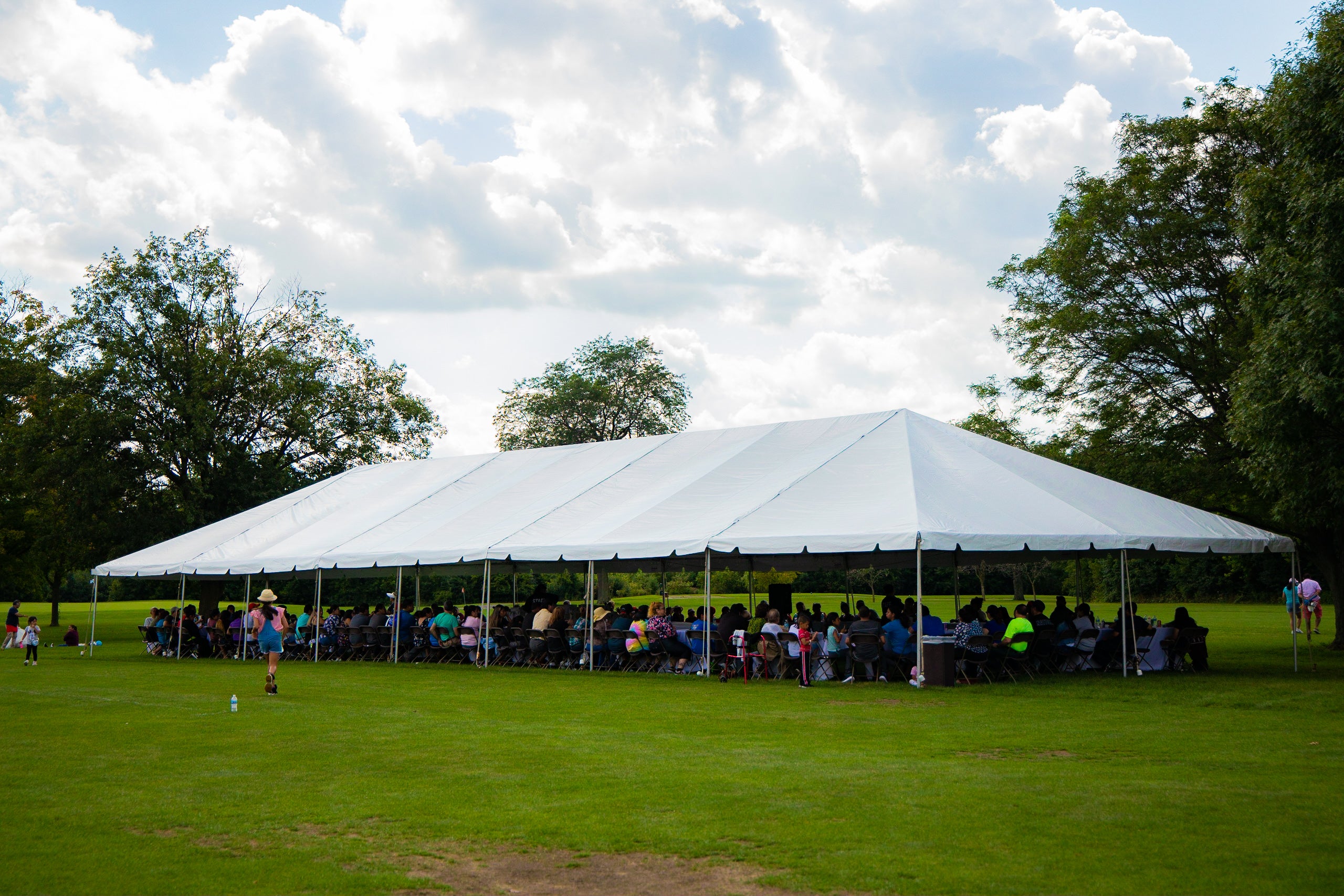 Coat hanger, plastic - Party Safari Ohio - Cleveland Tent & Party Rental